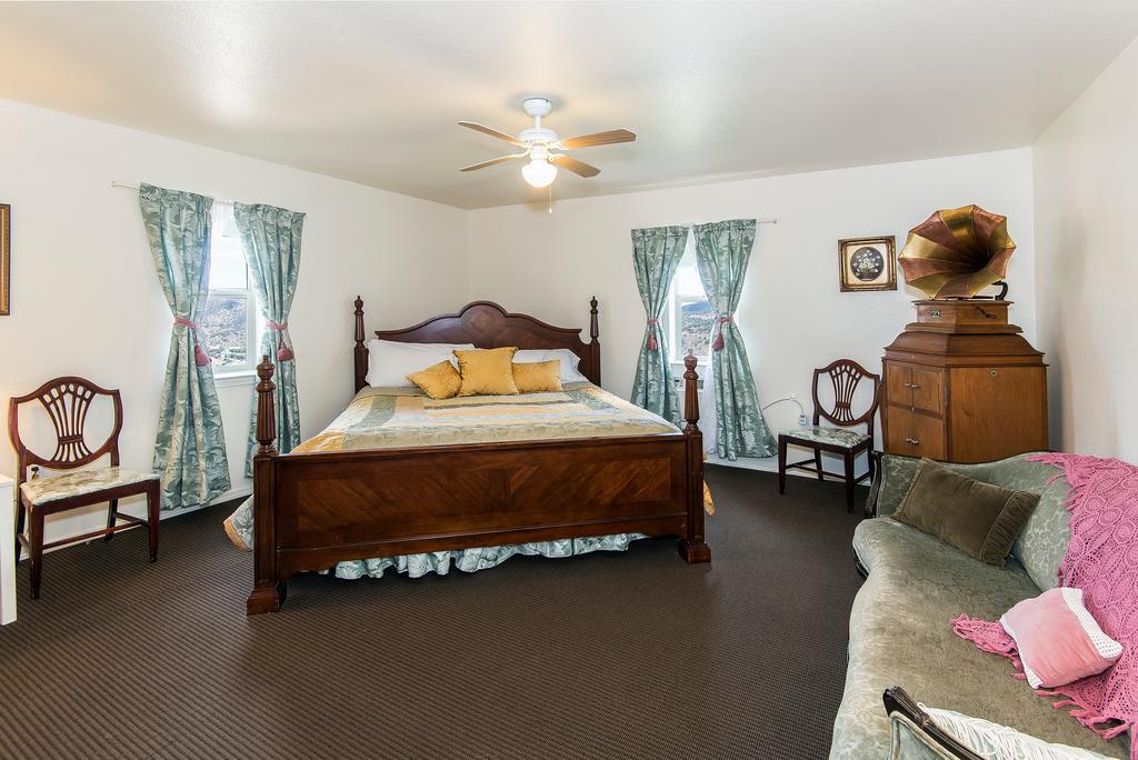 Virginia City Inn Экстерьер фото